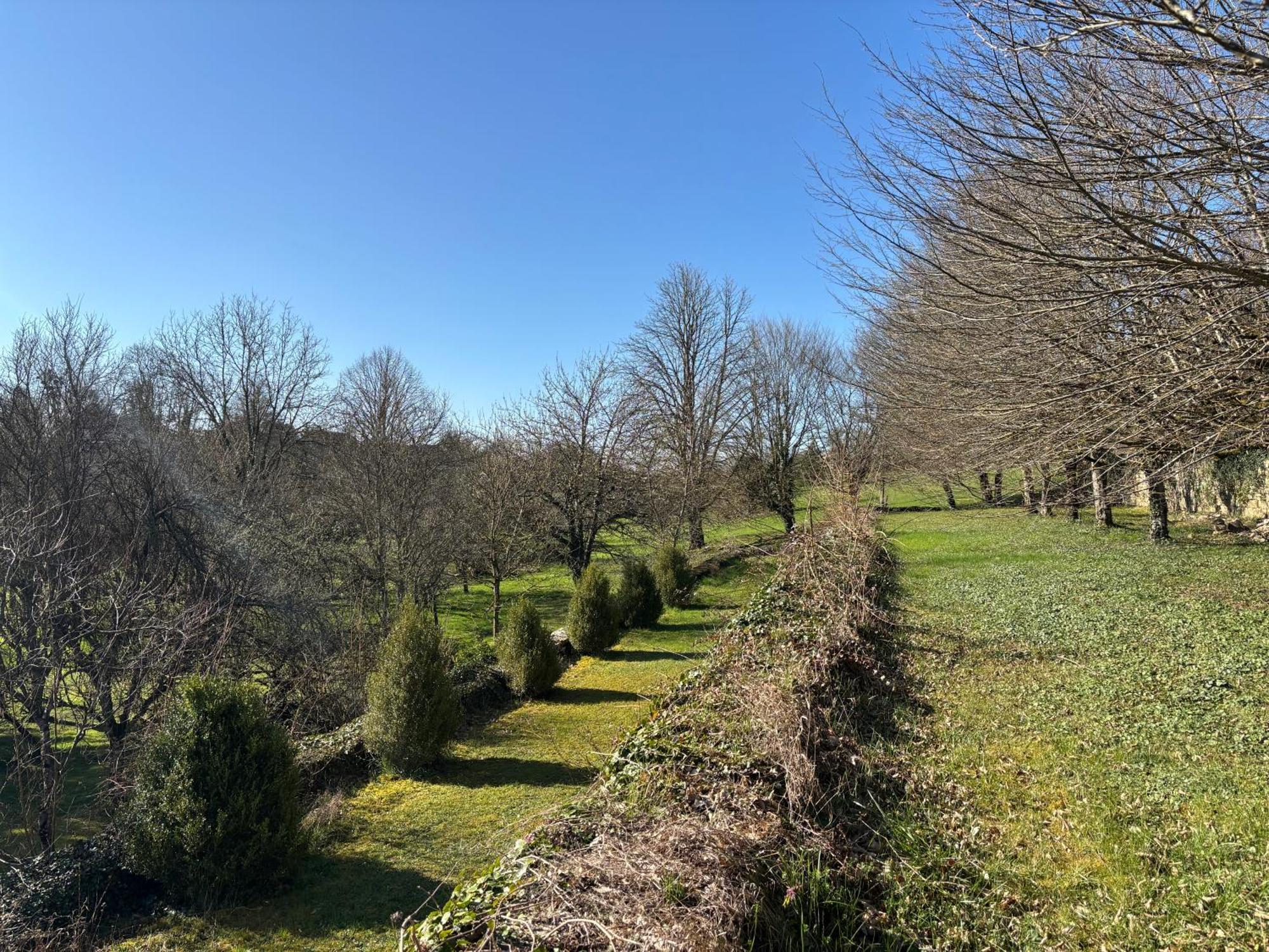 Chateau La Hussardiere Dampierre-sur-Salon Exterior photo