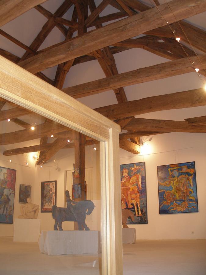 Chateau La Hussardiere Dampierre-sur-Salon Exterior photo