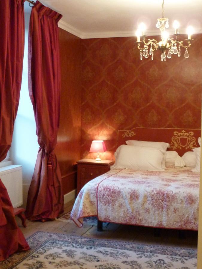 Chateau La Hussardiere Dampierre-sur-Salon Exterior photo